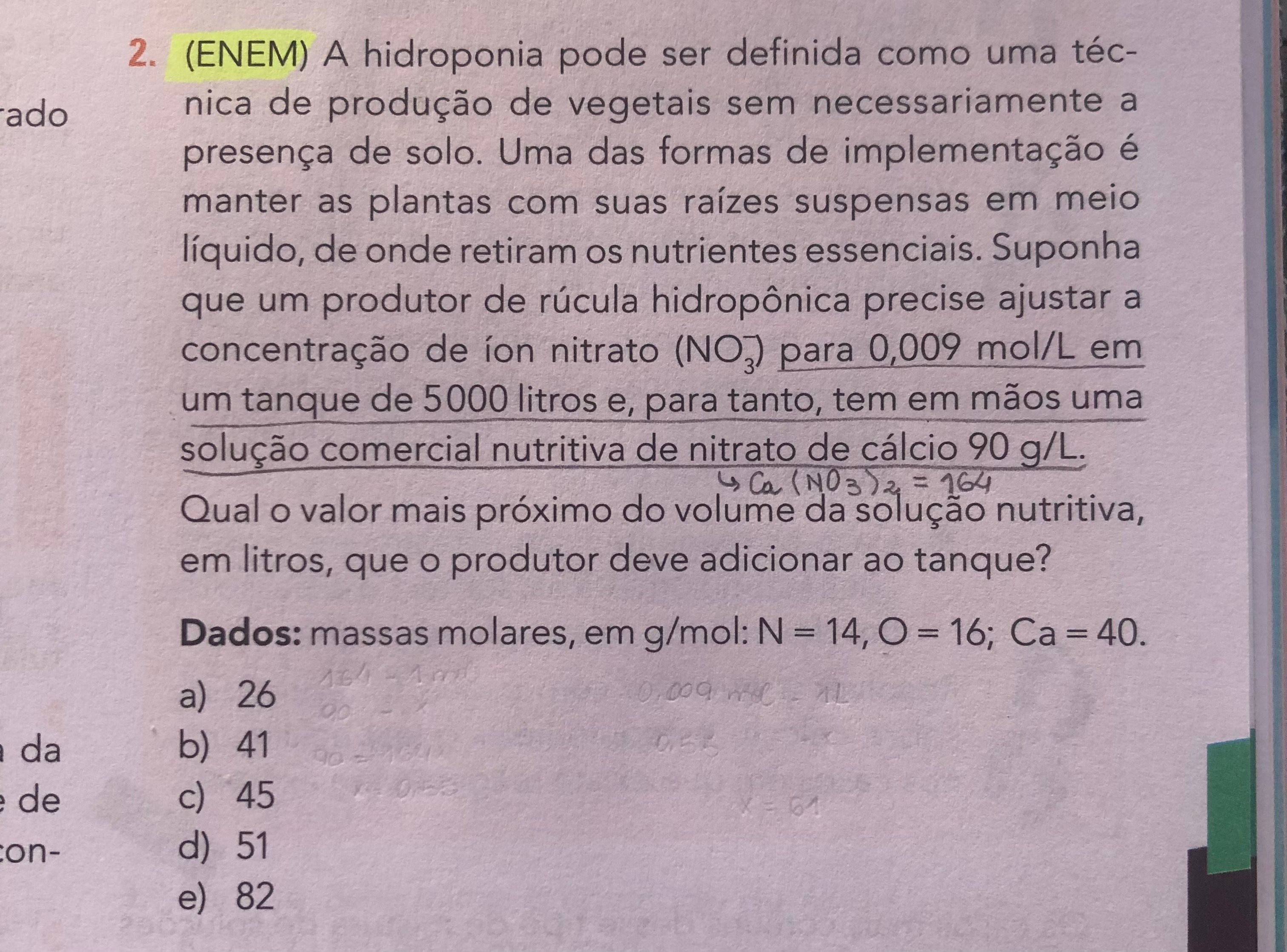 Boa tarde alguém pode me ajudar nessa por favor Gabarito é Explicaê