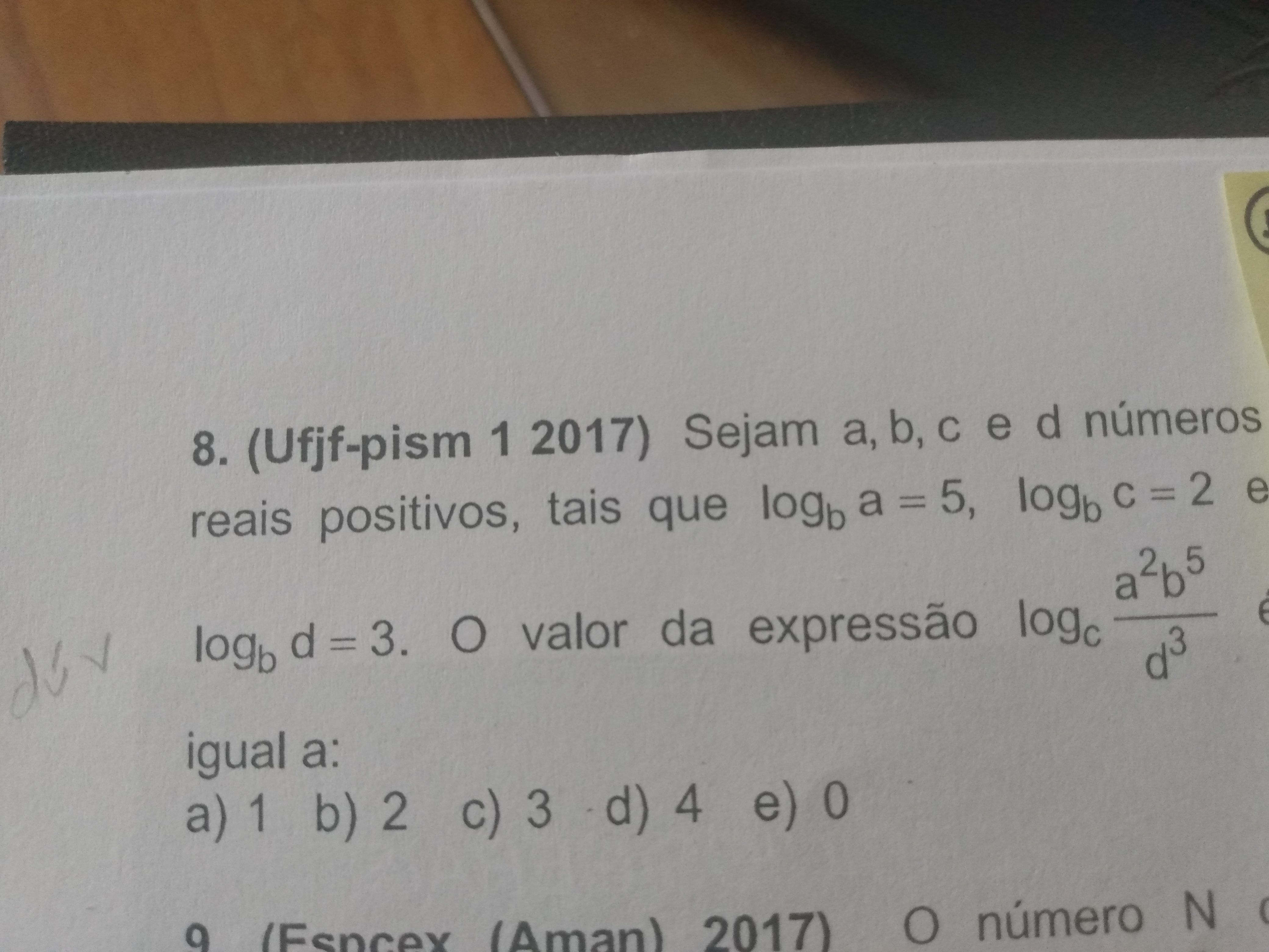 Boa noite!! Queria saber pq nessa questão se eu simplificar - Explicaê